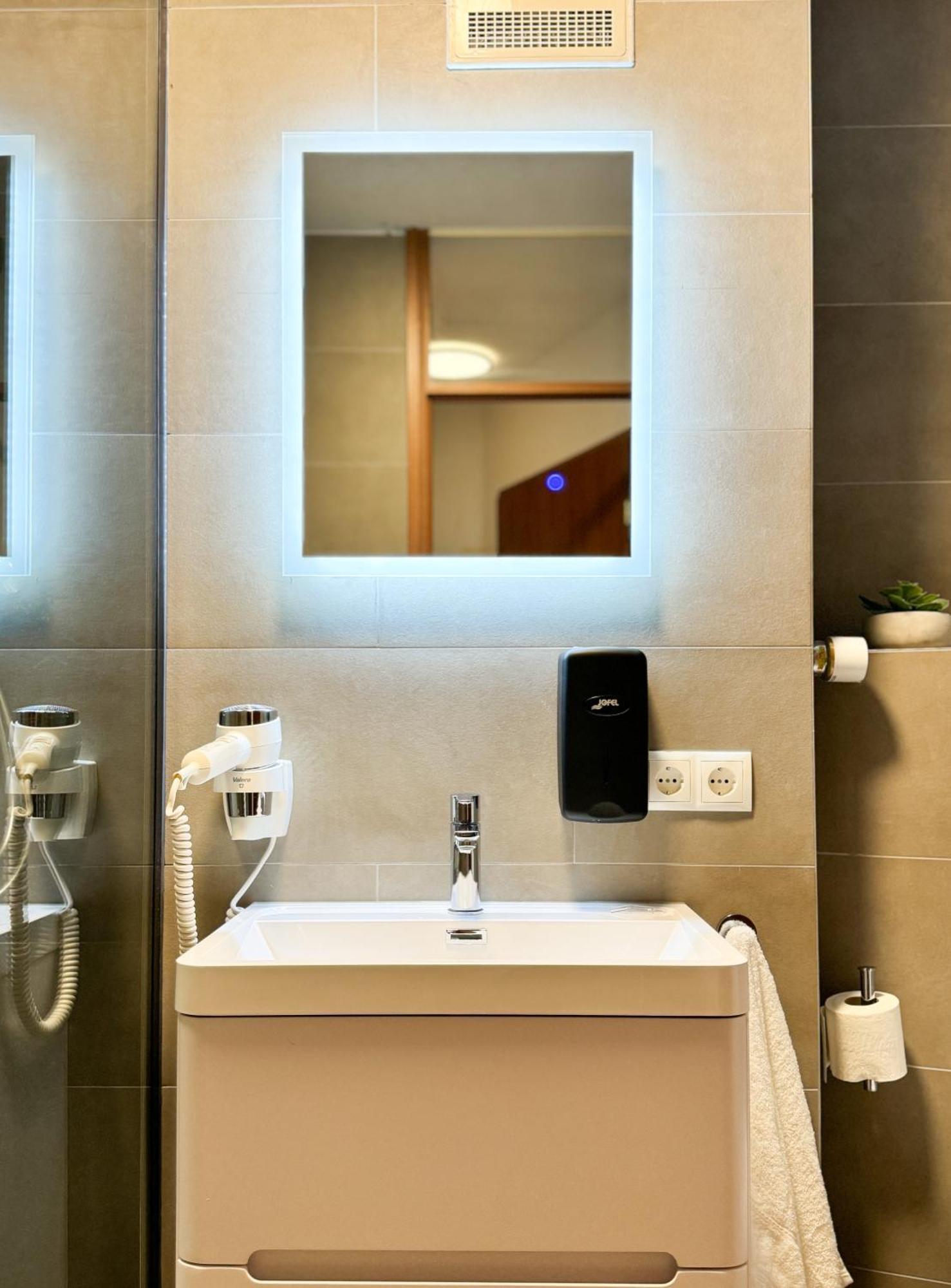 Modern Living In Karlsruhe - Frieden Apartments 외부 사진
