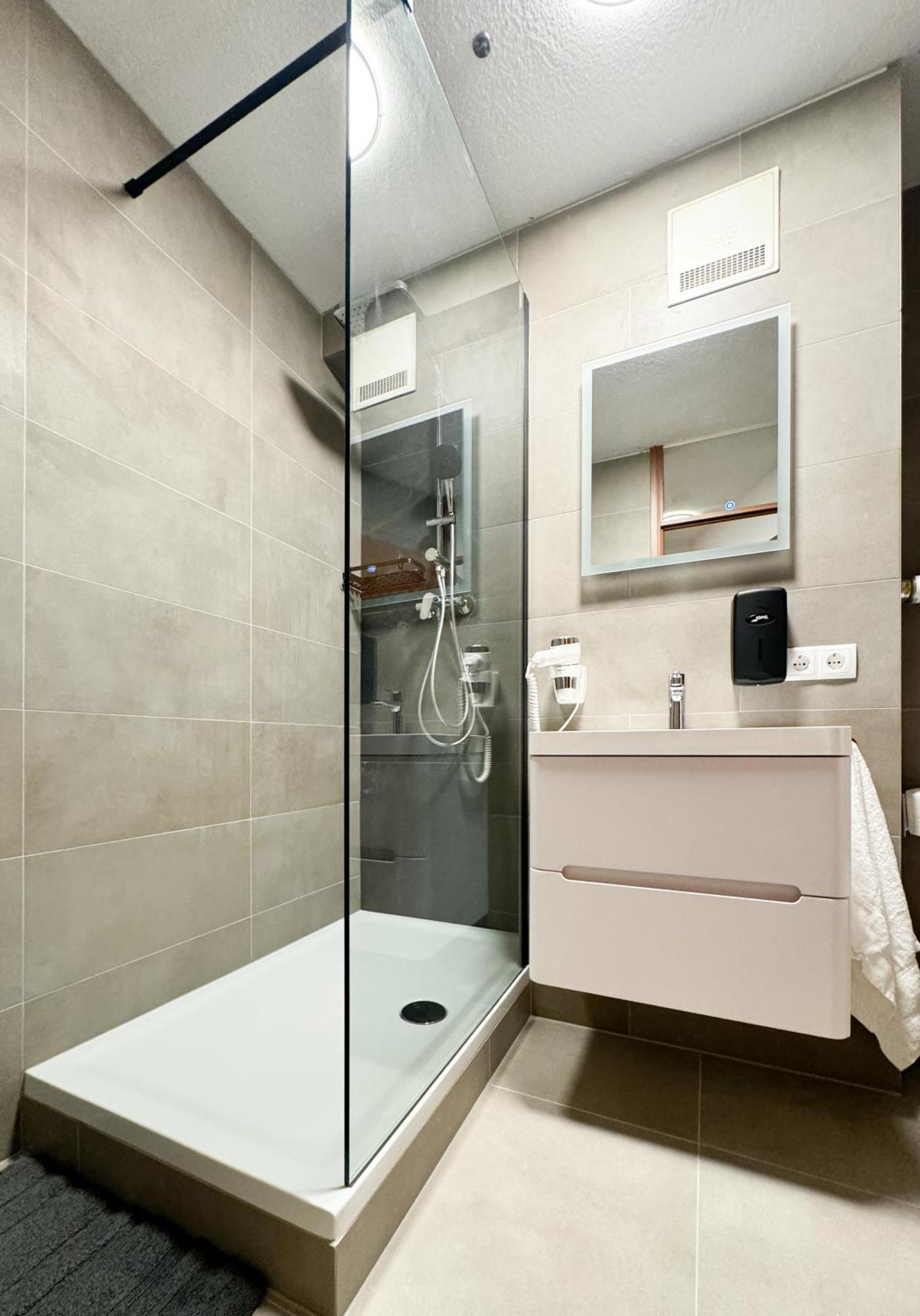 Modern Living In Karlsruhe - Frieden Apartments 외부 사진